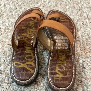 Sam Elderman Gorgene Leather Toe Ring Sandals 7